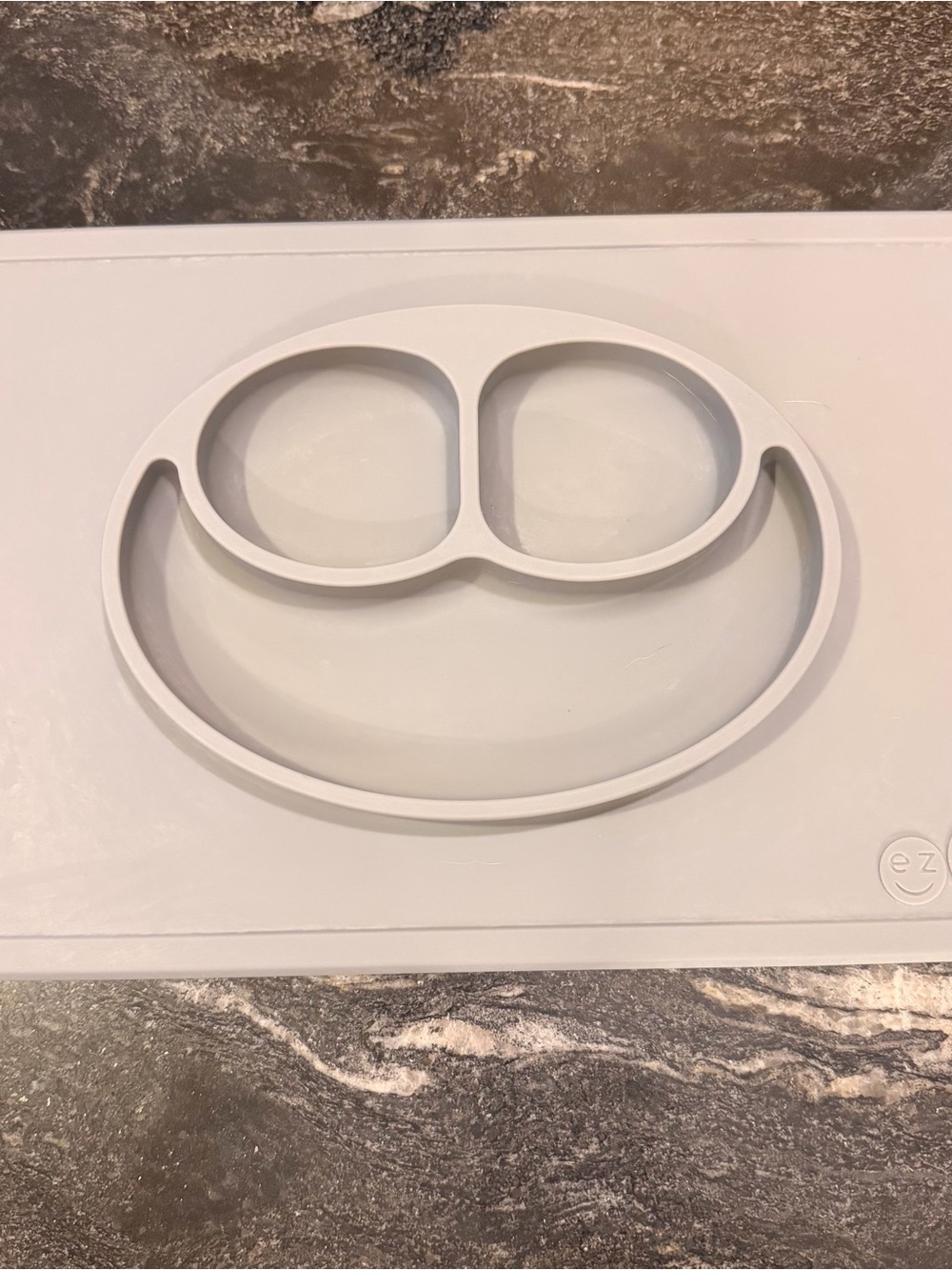 EZ PZ Happy Mat - Soft Gray Silicone Suction Plate